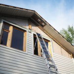 Siding Installation vs. Siding Replacement: How to Choose the Right Solution for Your Home